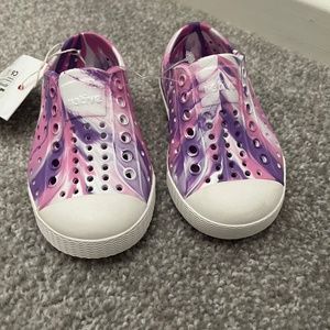 Native Jefferson Shoes (brand new) size C6